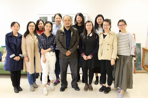 照片8:钟杰老师督导 照片8:钟杰老师督导